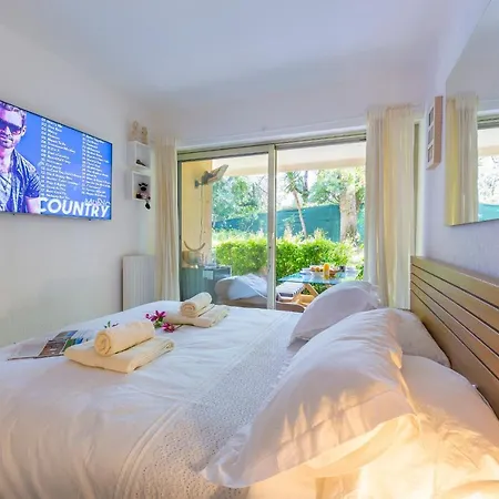 Les Cyclemans At Chateau Sainte Anne - Happy Apartment *